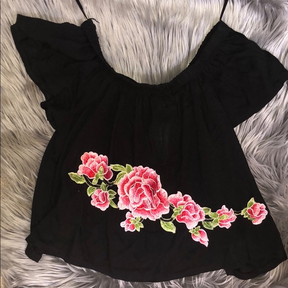 off the shoulder floral decal top - Picture 1 of 2